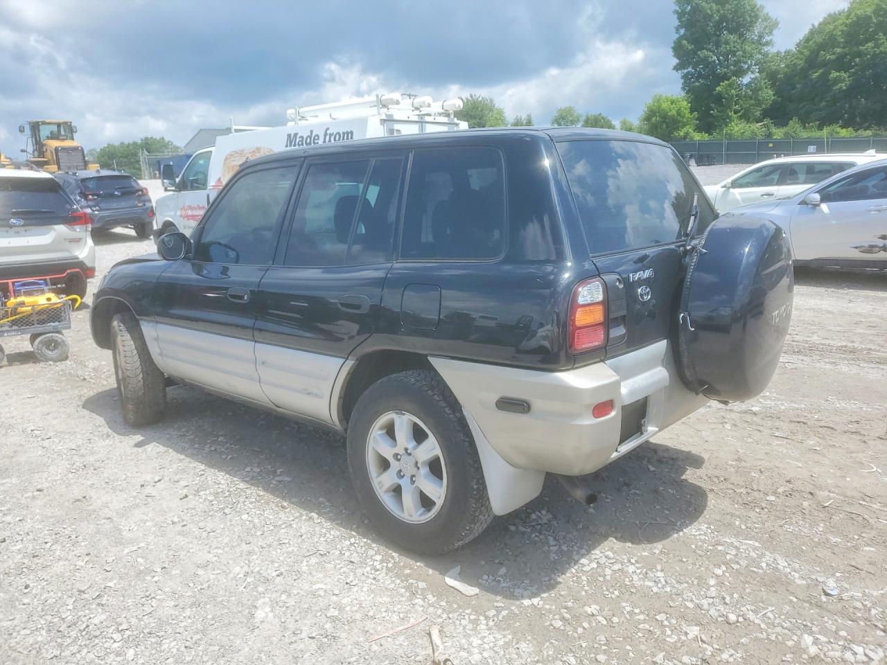 Toyota RAV4 Base