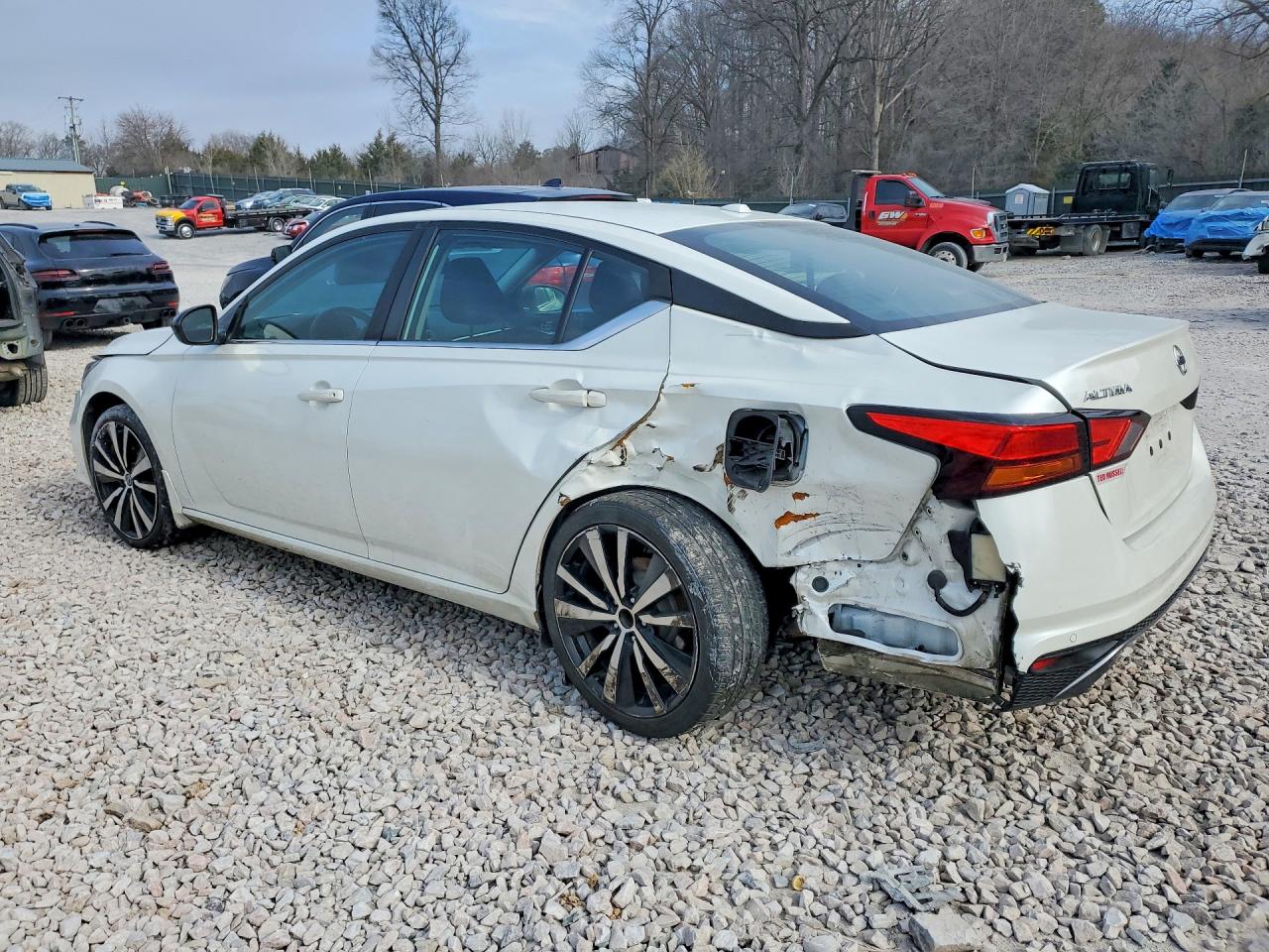 Nissan Altima Sr