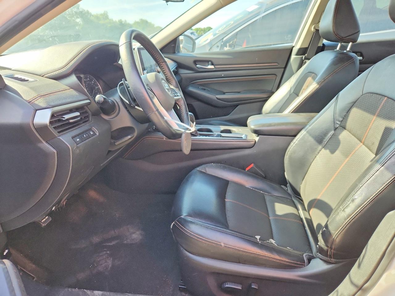 Nissan Altima Sr