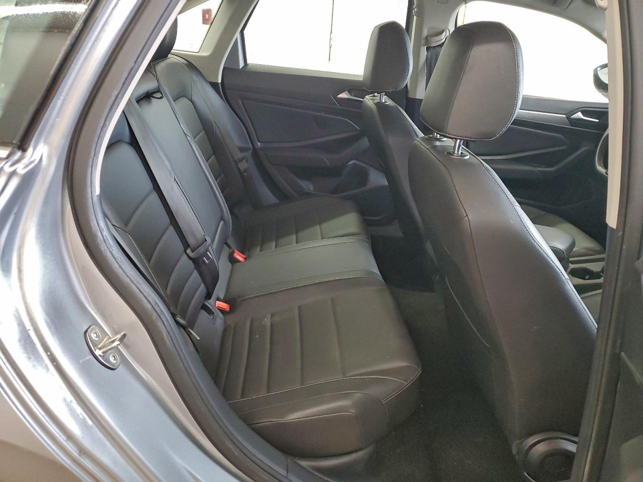 Volkswagen Jetta S