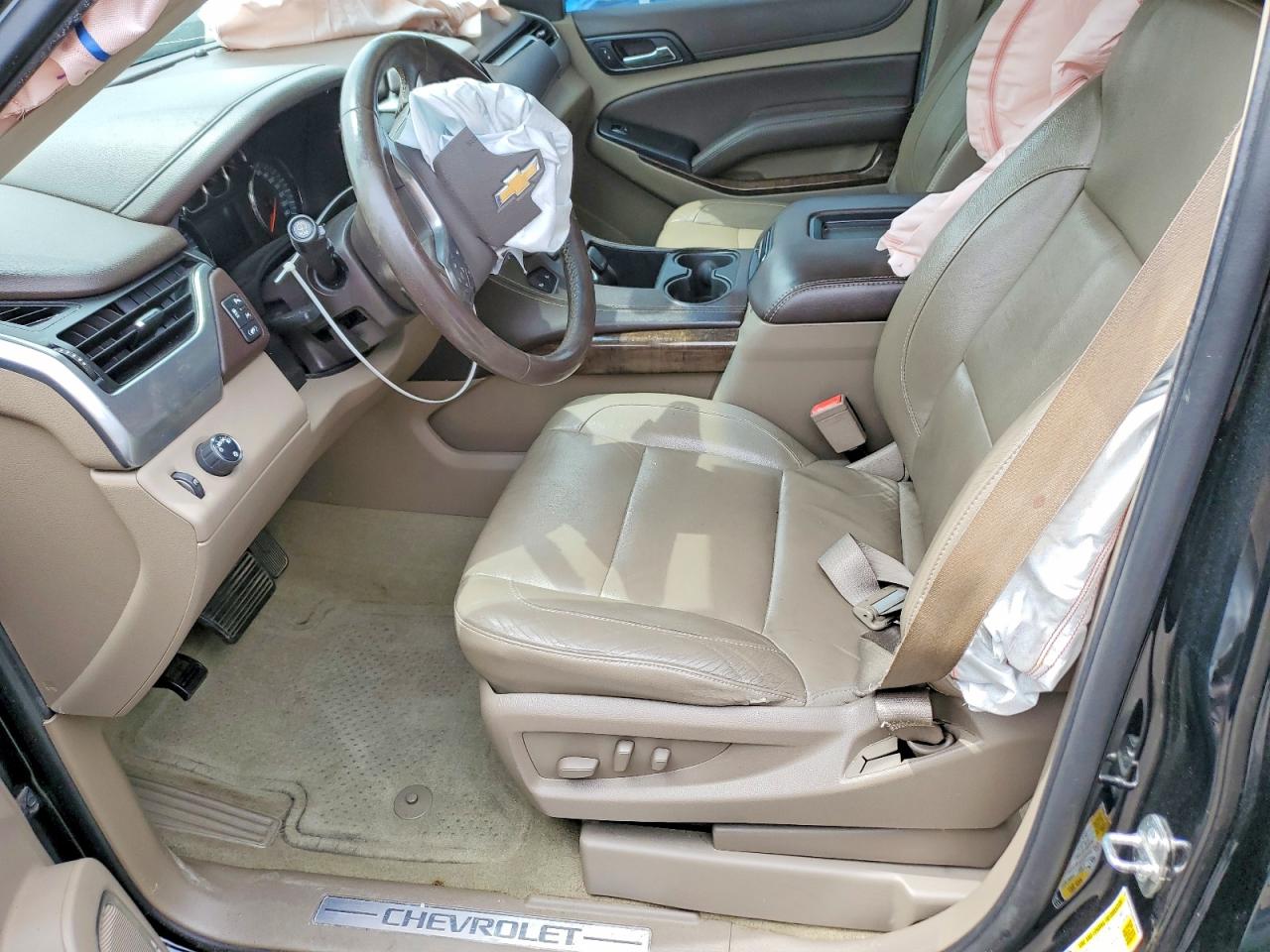 Chevrolet Suburban C1500 Lt