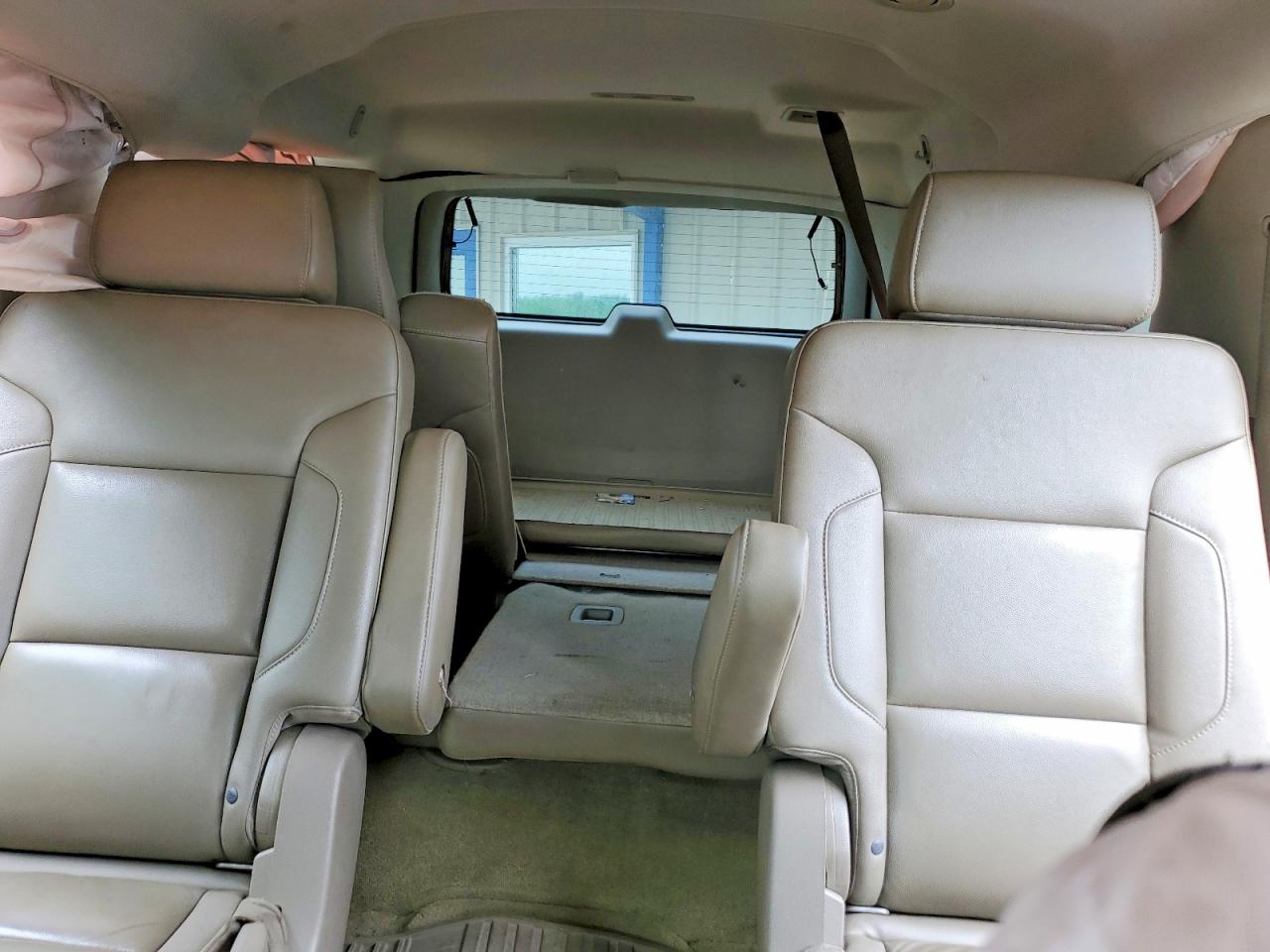 Chevrolet Suburban C1500 Lt