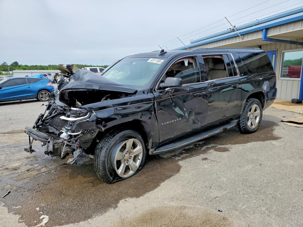 Salvage Chevrolet Suburban Image