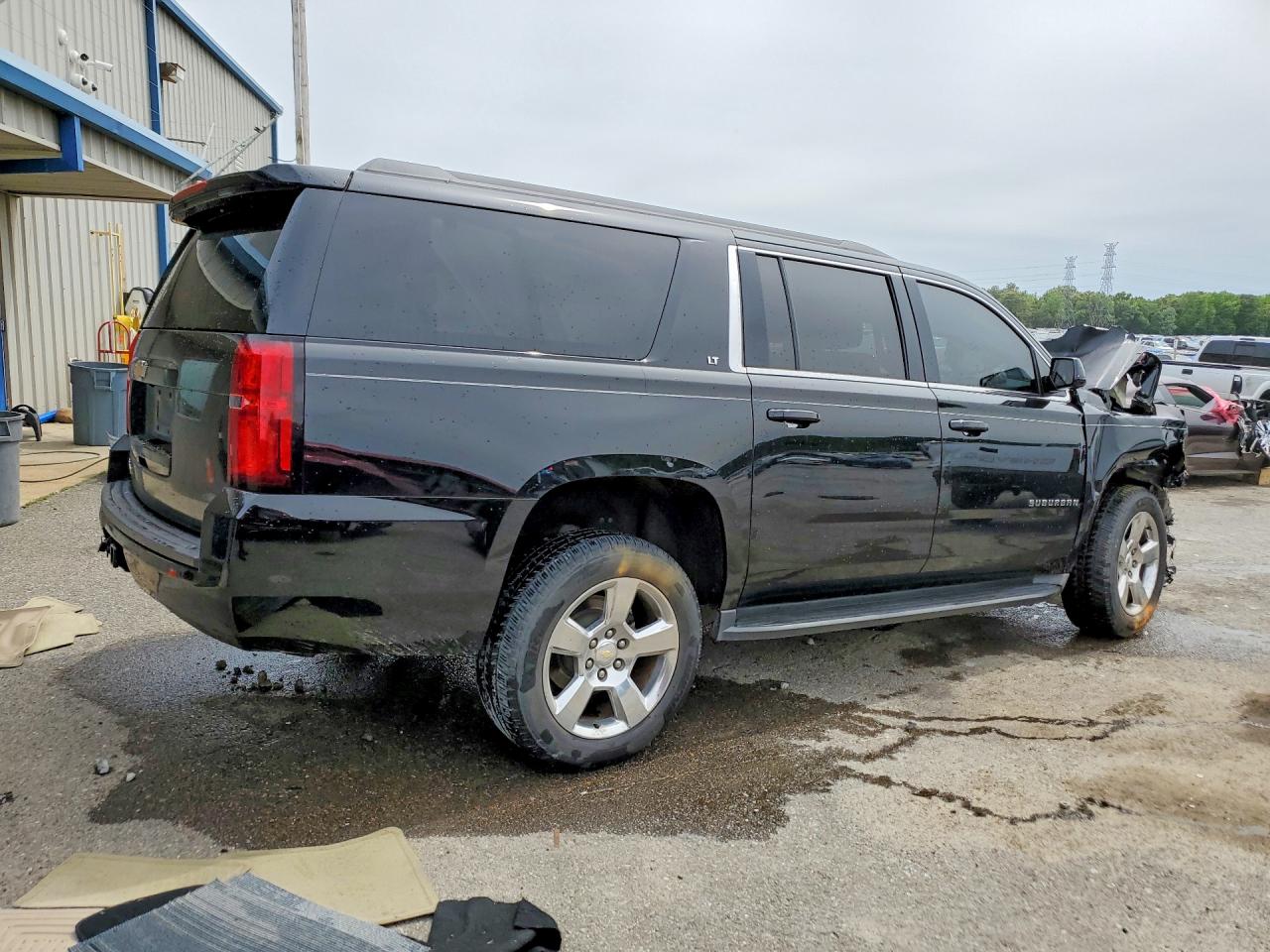 Chevrolet Suburban C1500 Lt