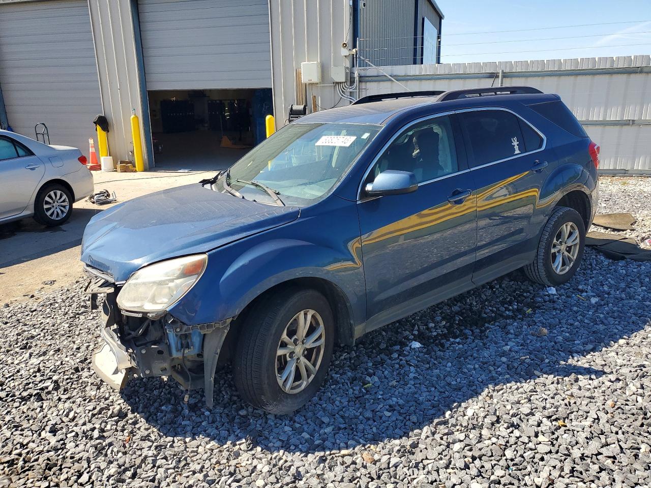 Salvage Chevrolet Equinox Image