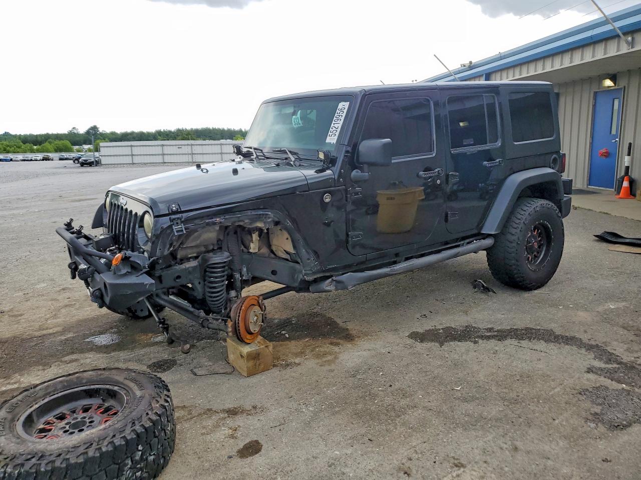 Salvage Jeep Wrangler Image