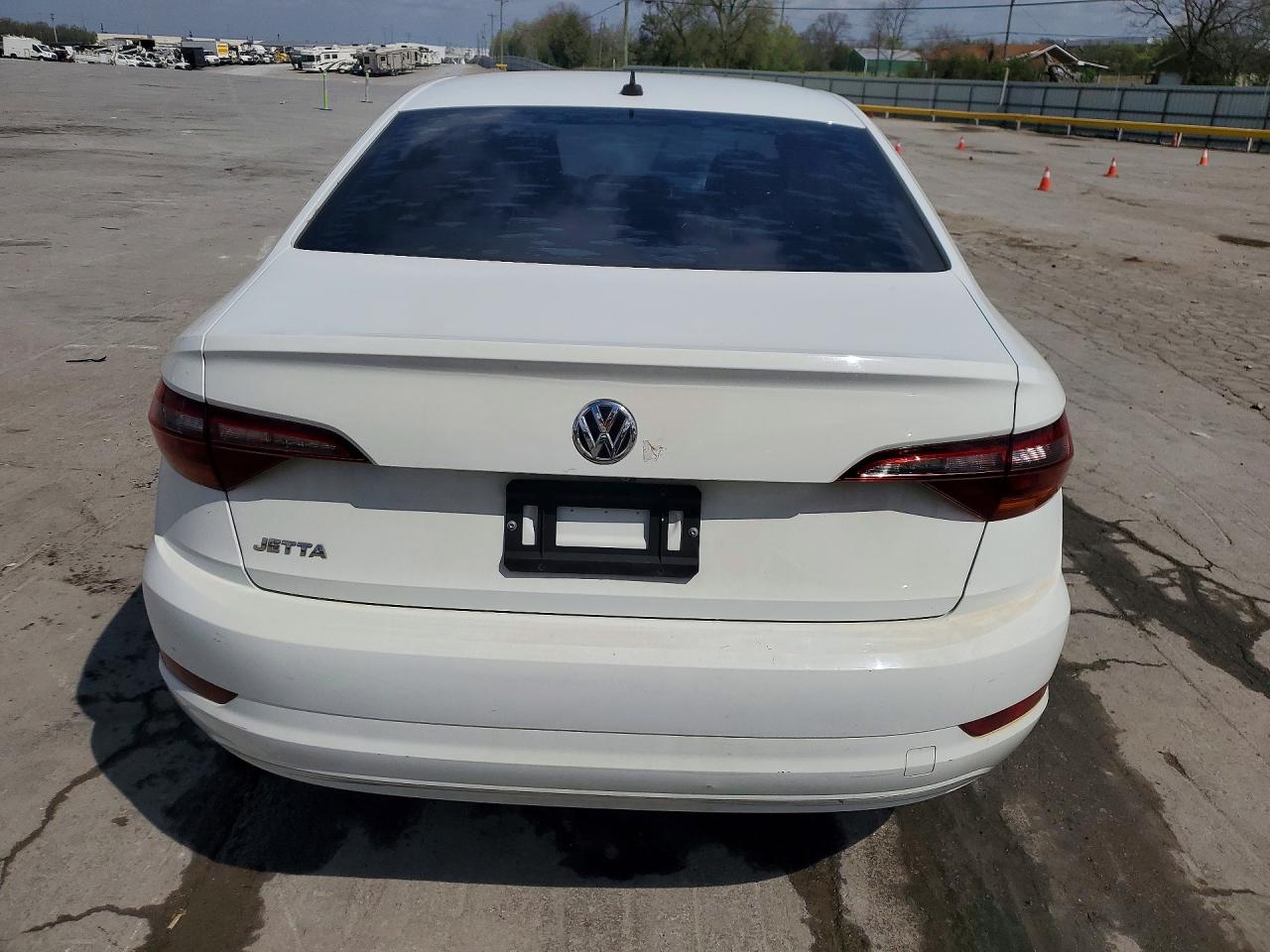 Volkswagen Jetta S