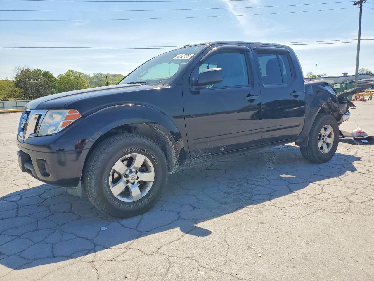 Salvage Nissan Frontier Image