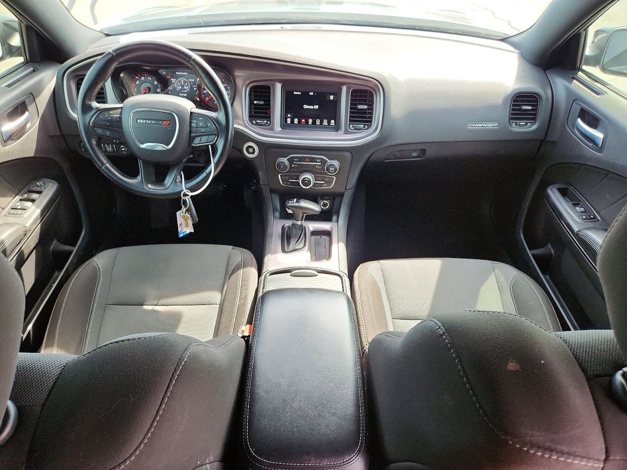 Dodge Charger Sxt