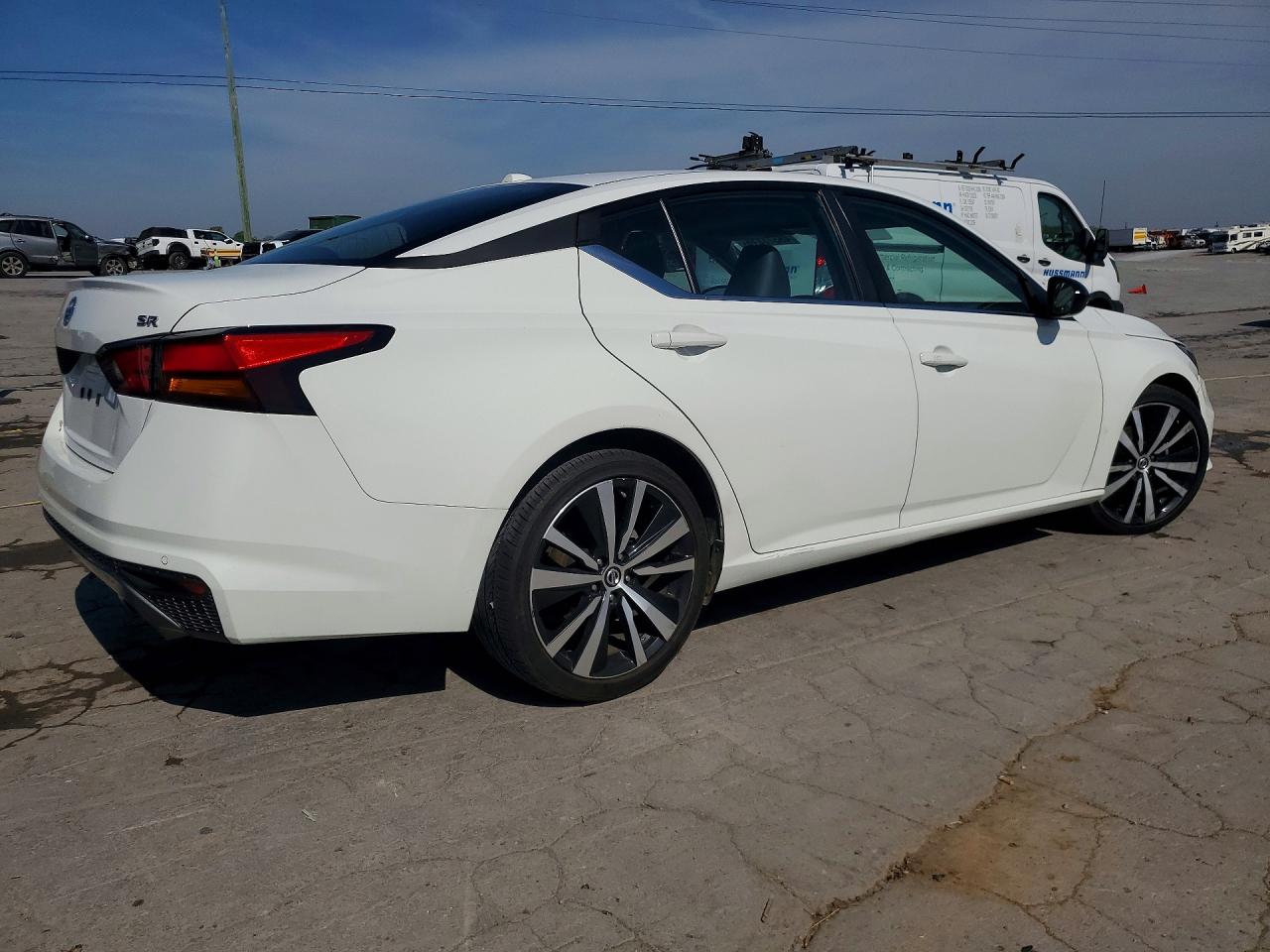 Nissan Altima Sr