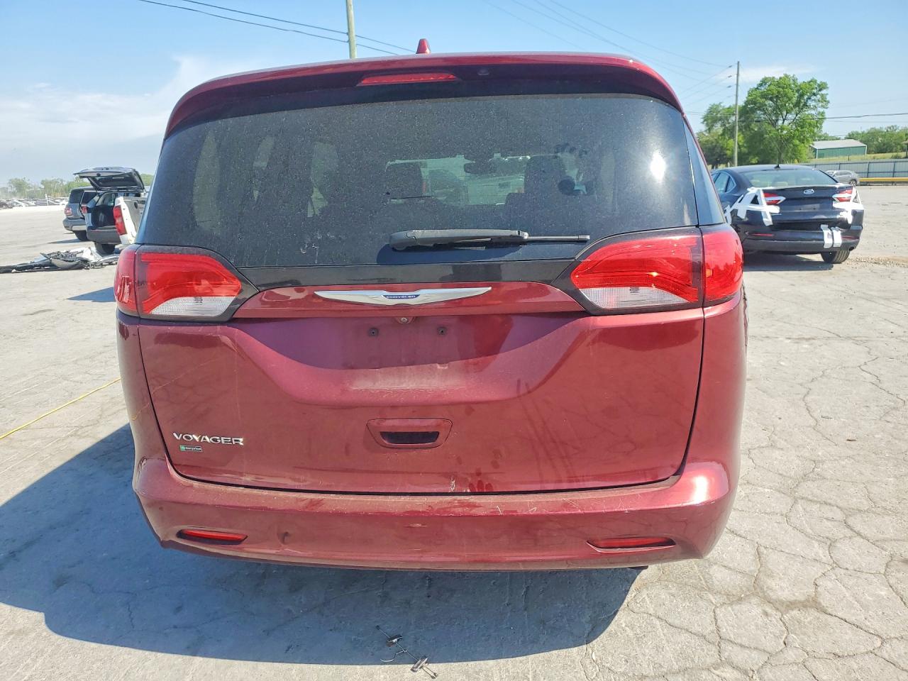 Chrysler Minivan Lxi