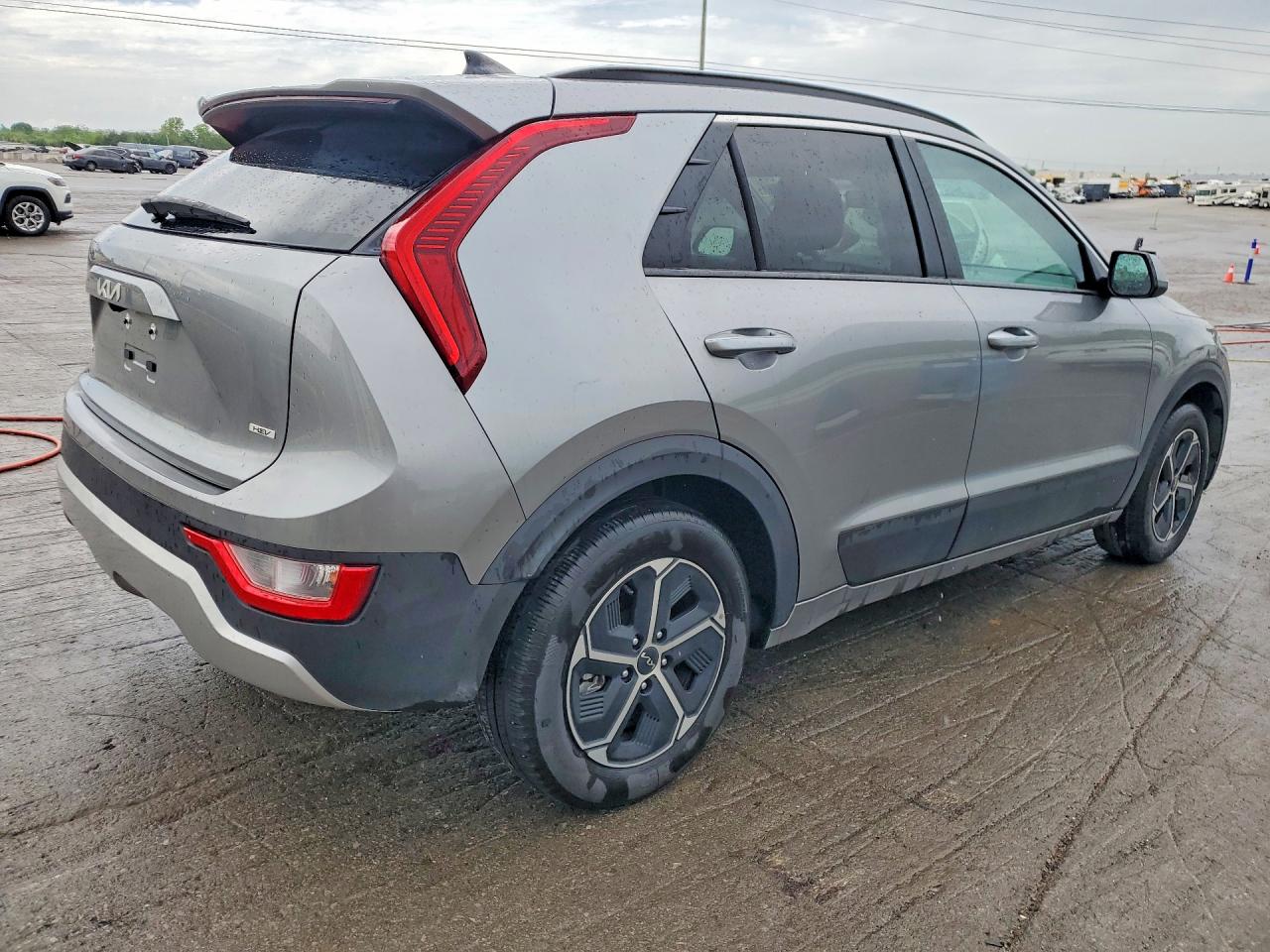 Kia Niro Lx