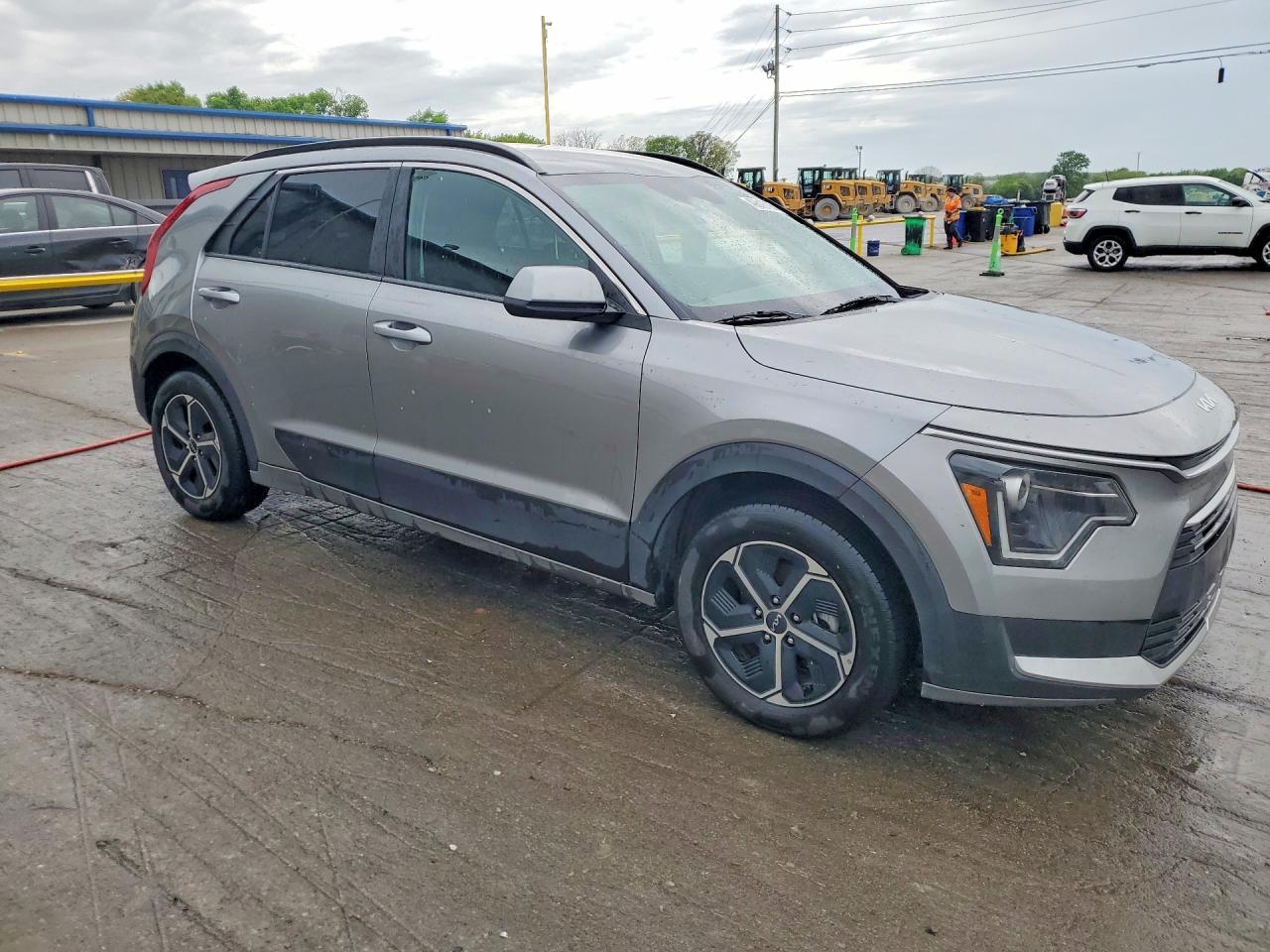 Kia Niro Lx