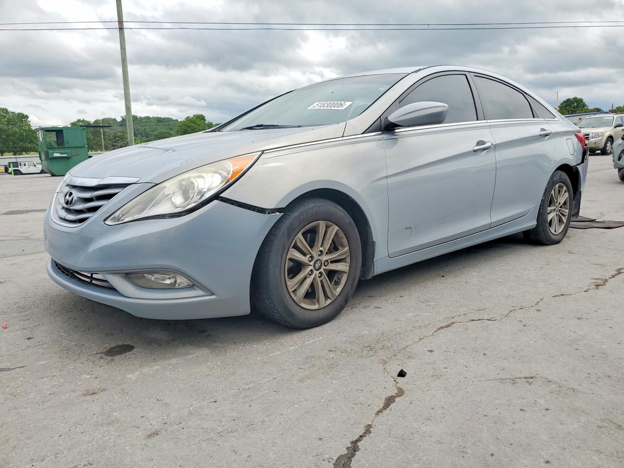 Salvage Hyundai SONATA Image