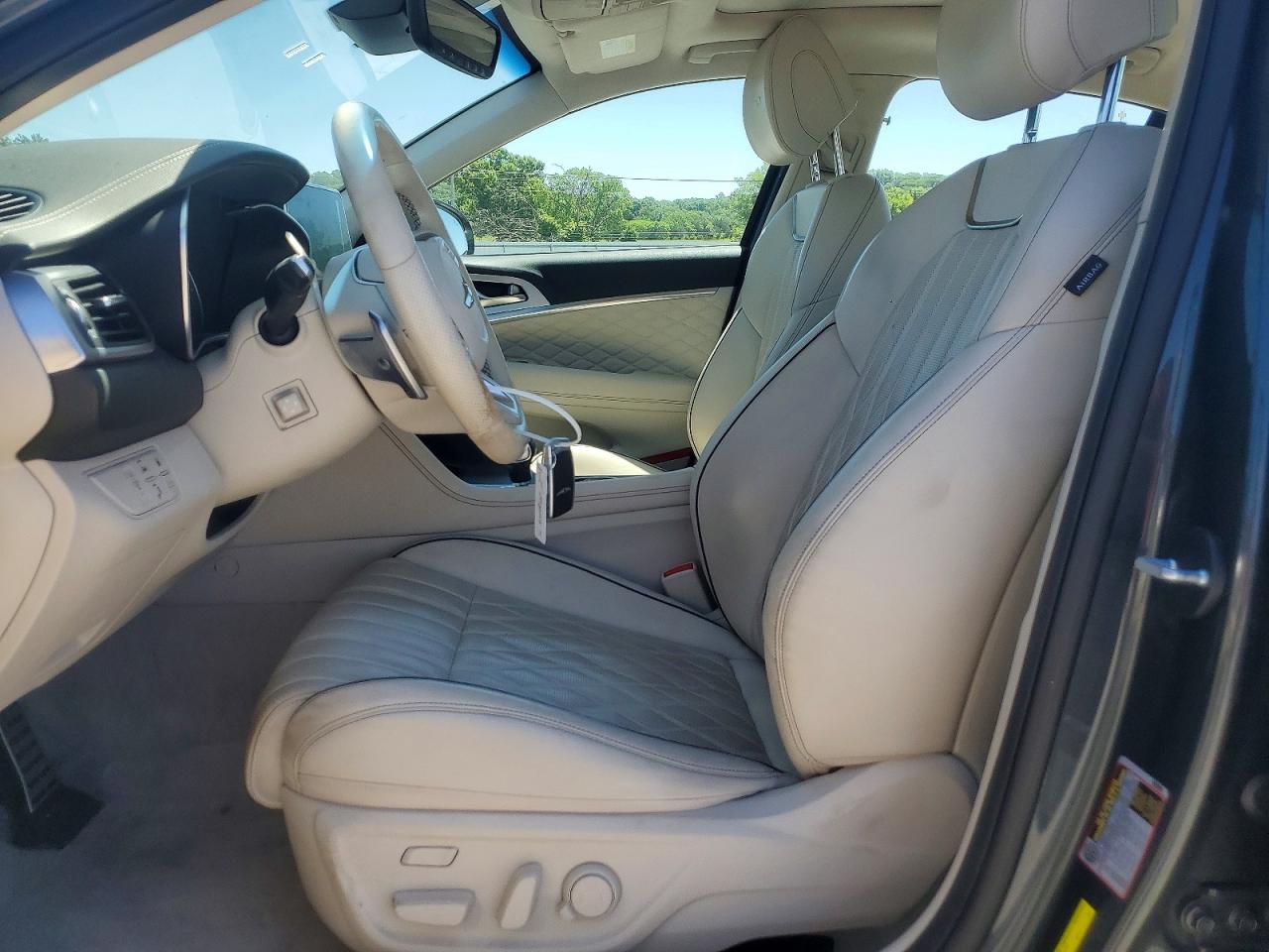 Genesis G70 3.3t Design Edition