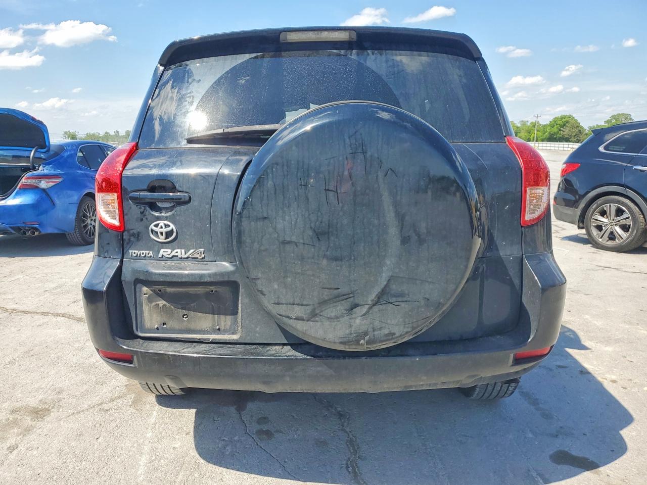 Toyota RAV4 Base