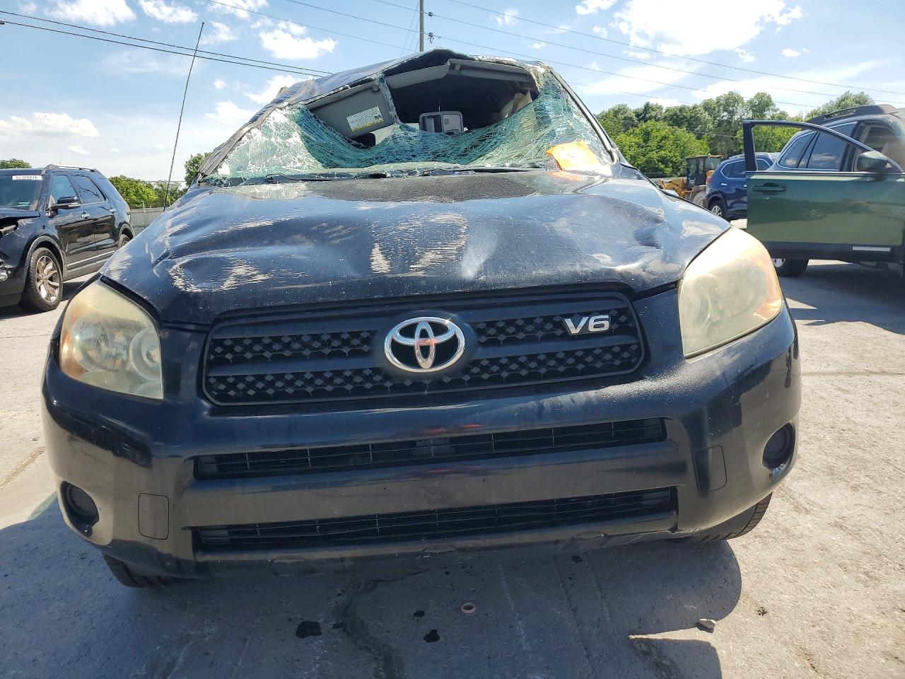 Toyota RAV4 Base