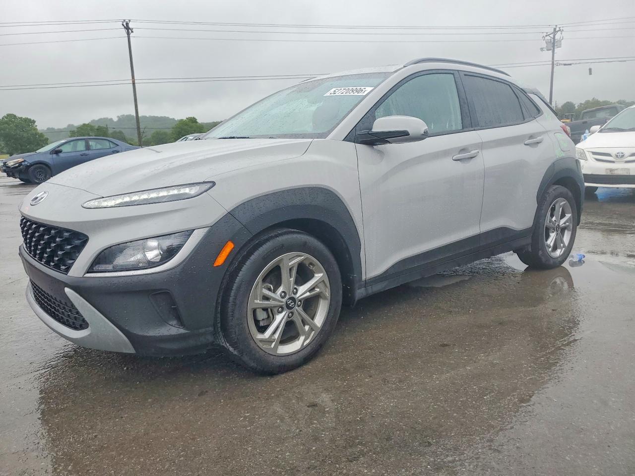 Salvage Hyundai KONA Image