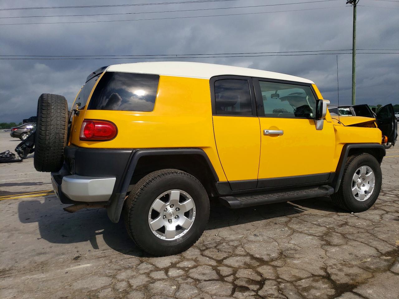 Toyota FJ Cruiser Base