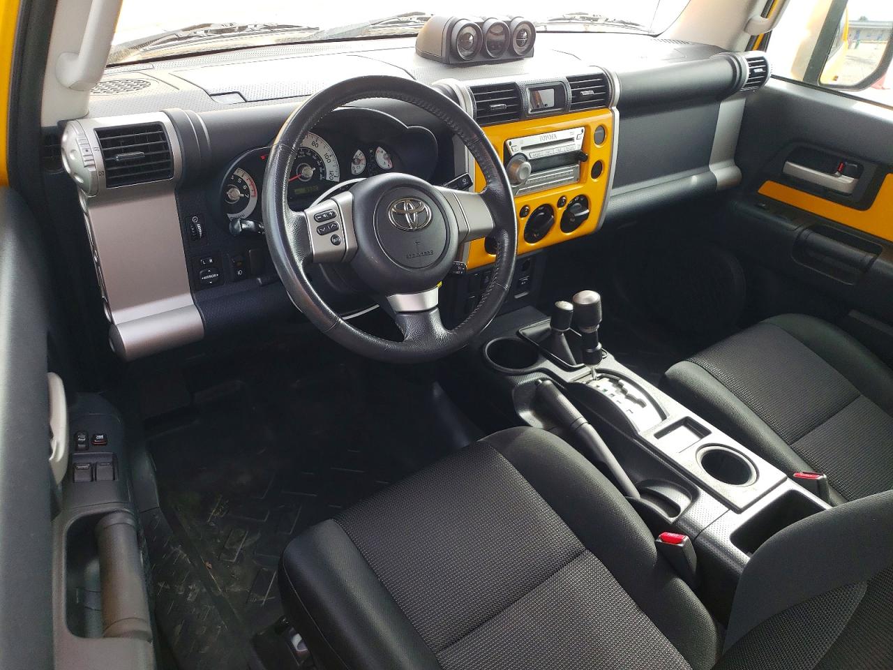 Toyota FJ Cruiser Base