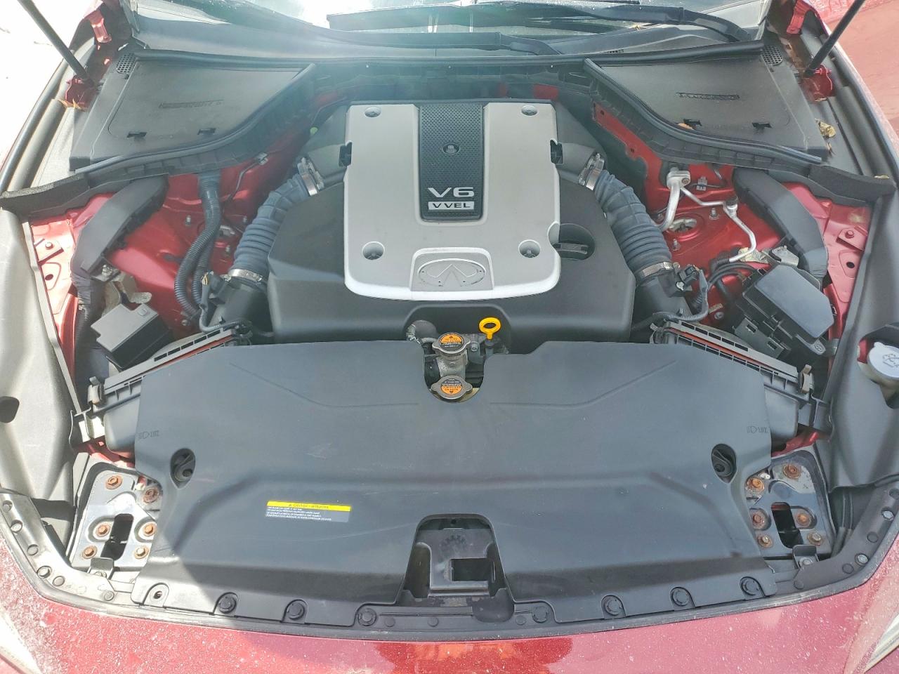 INFINITI Q50 Premium