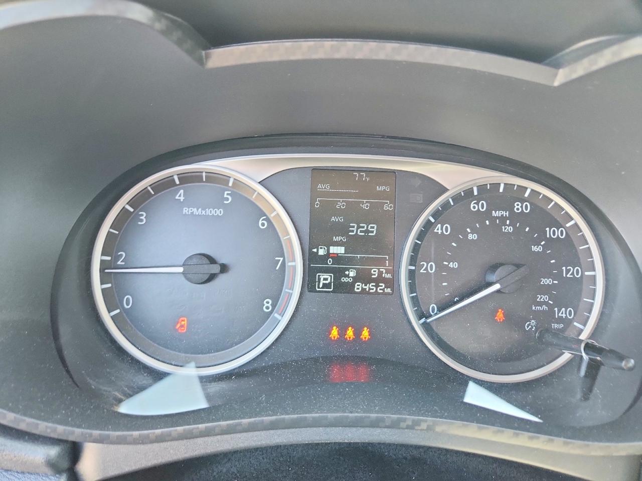 Nissan Versa S