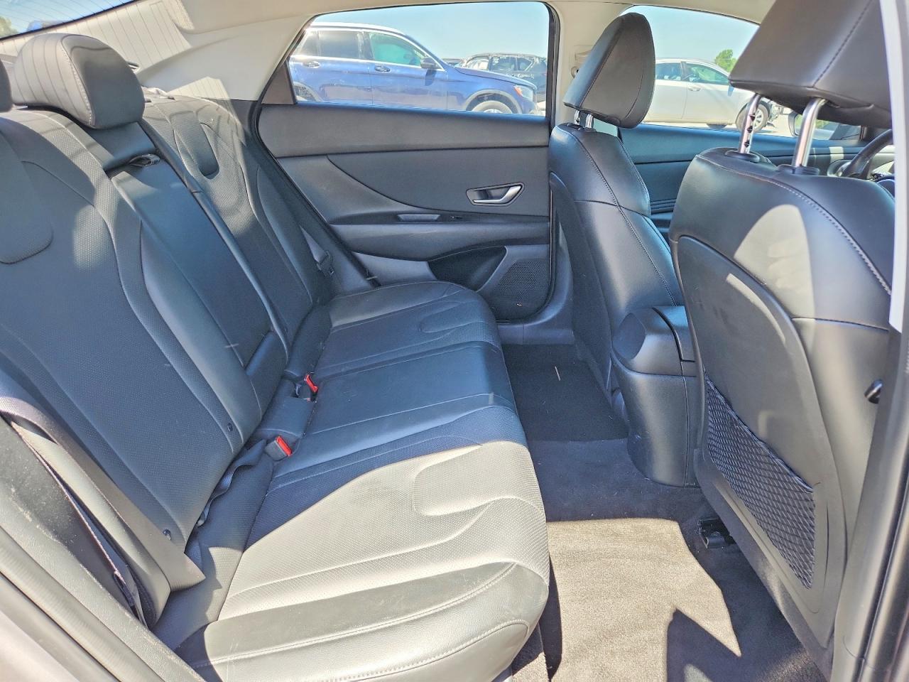 Hyundai ELANTRA Limited