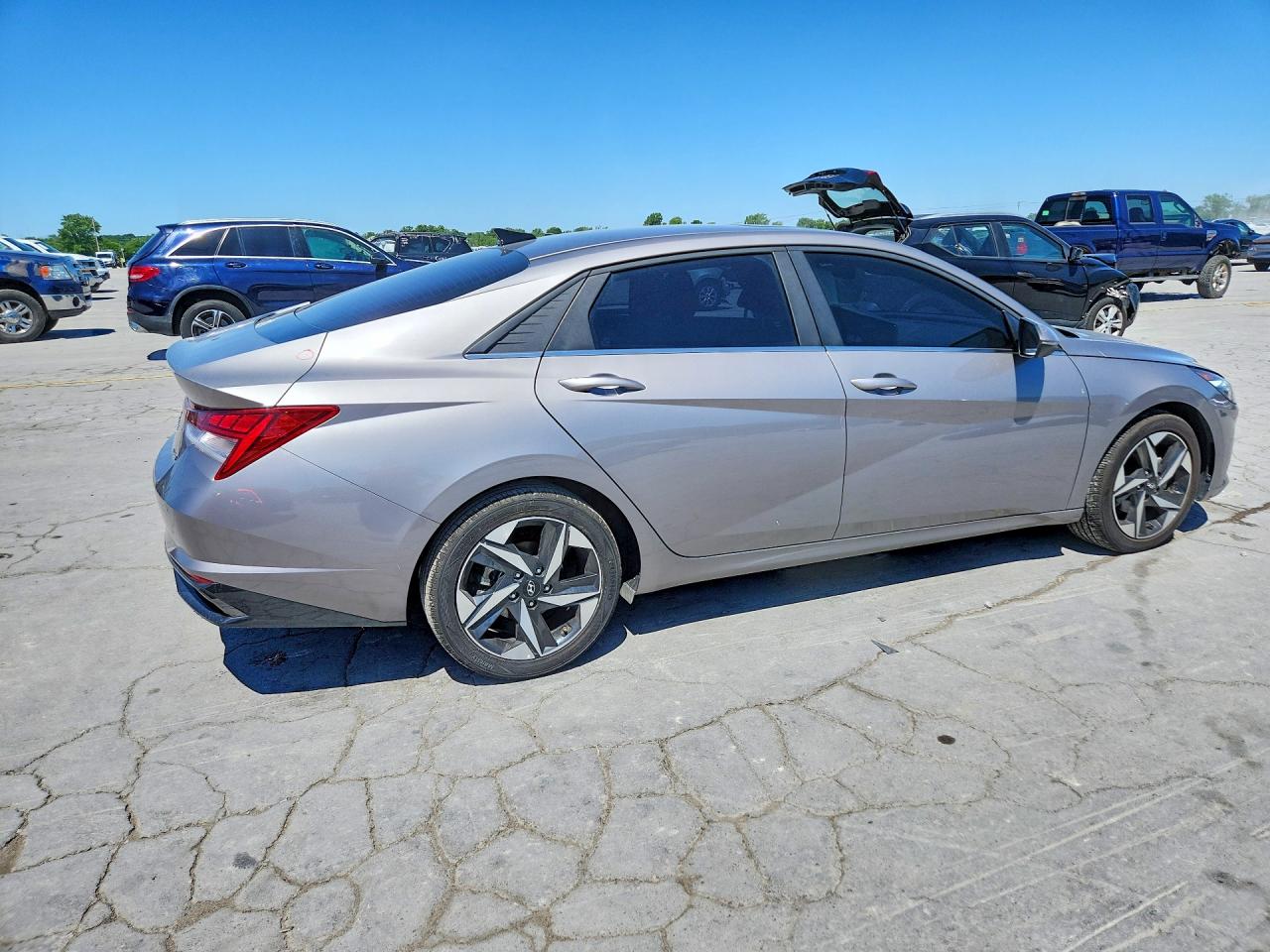 Hyundai ELANTRA Limited