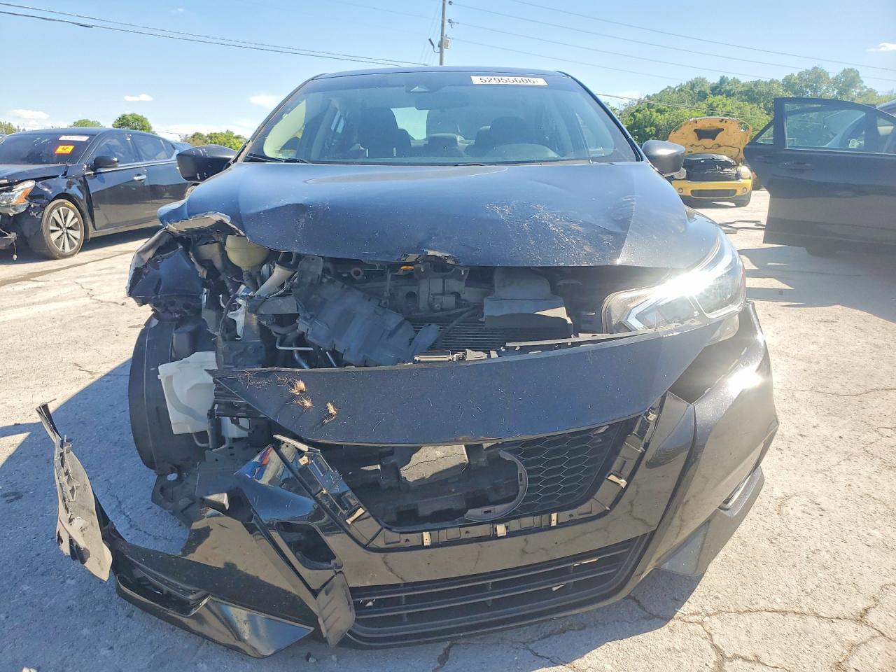 Nissan Versa S