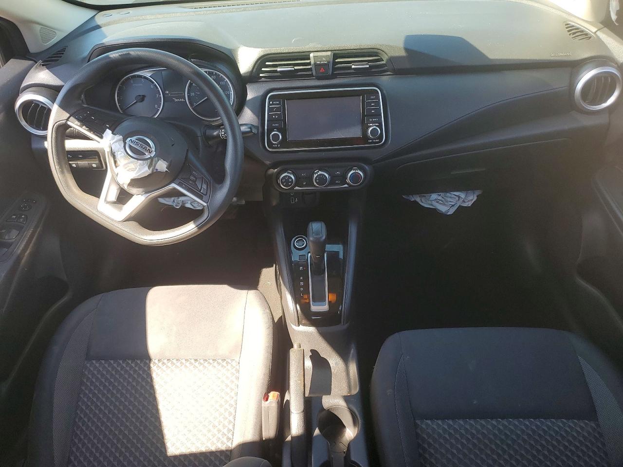 Nissan Versa S