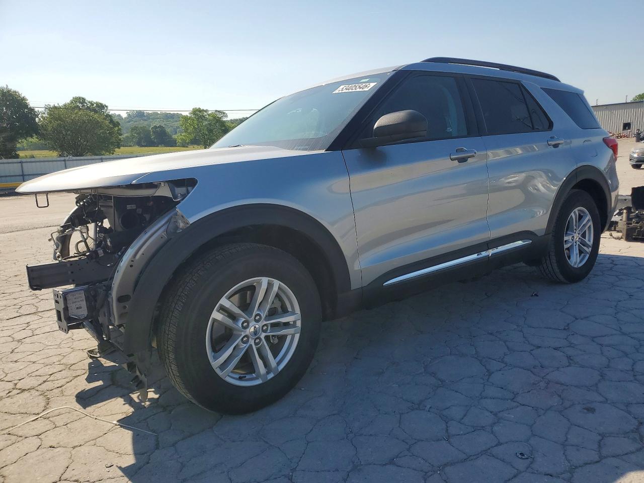 Salvage Ford Explorer Image