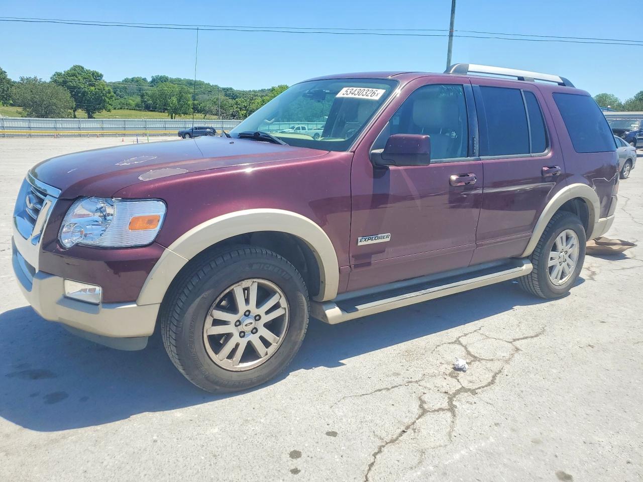 Salvage Ford Explorer Image