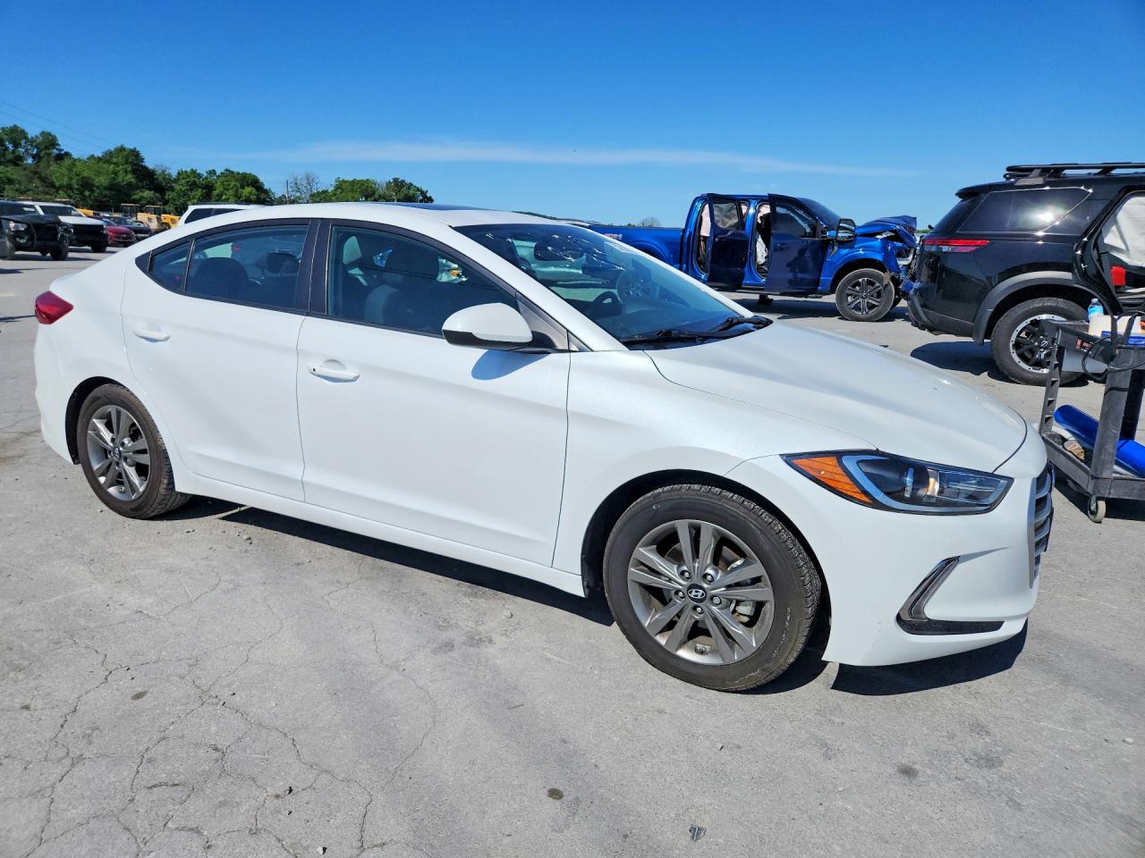 Hyundai ELANTRA Value Edition
