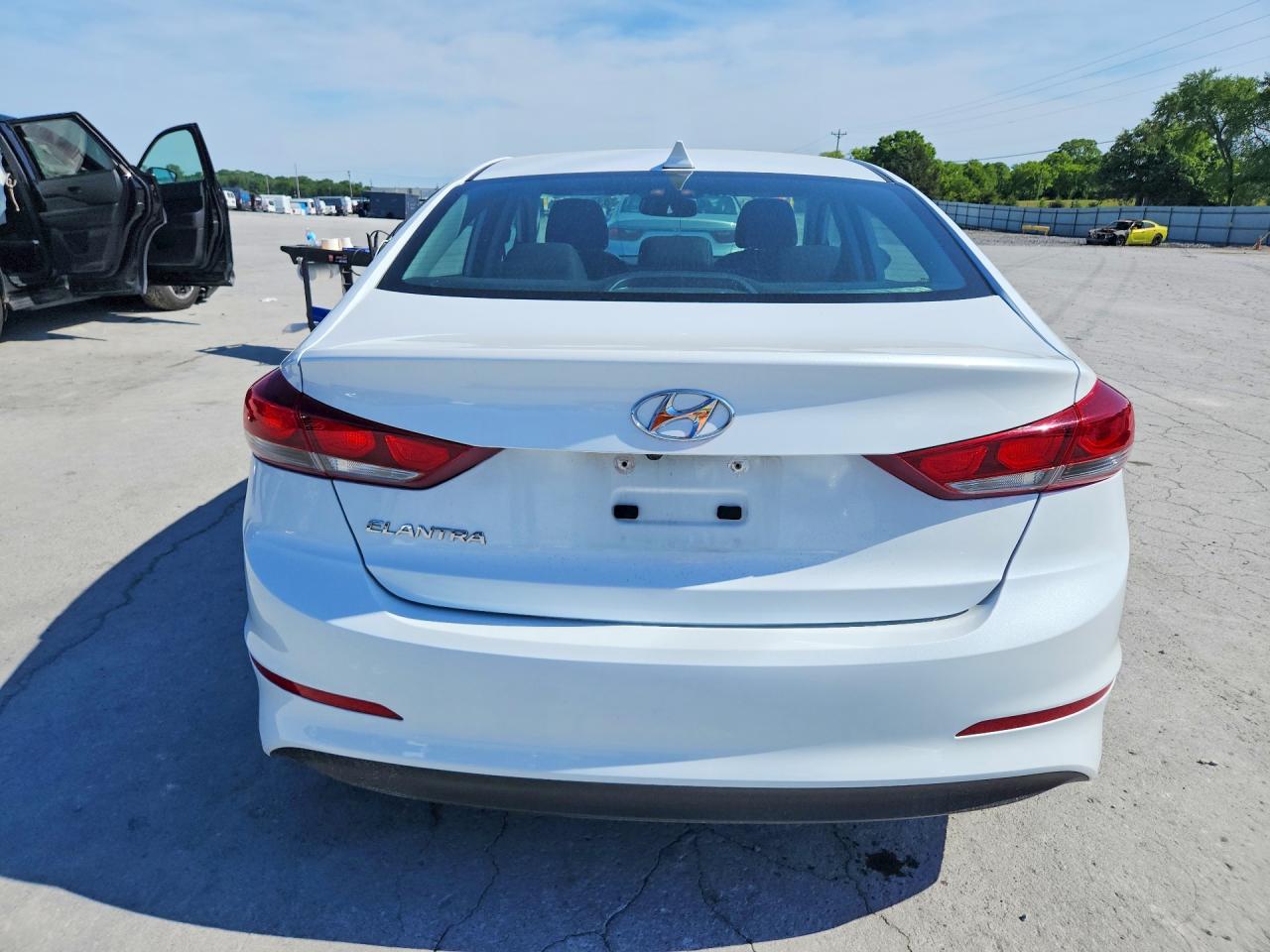 Hyundai ELANTRA Value Edition