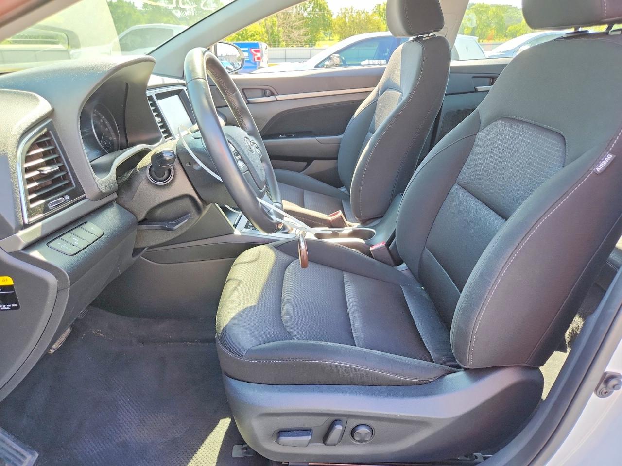 Hyundai ELANTRA Value Edition