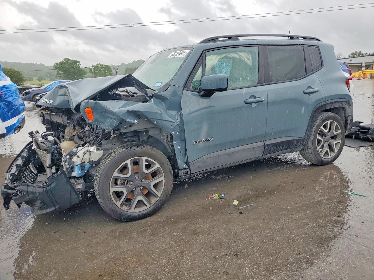 Salvage Jeep Renegade Image