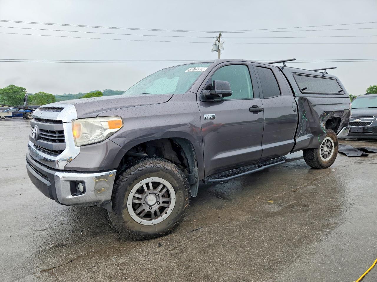 Salvage Toyota Tundra Image