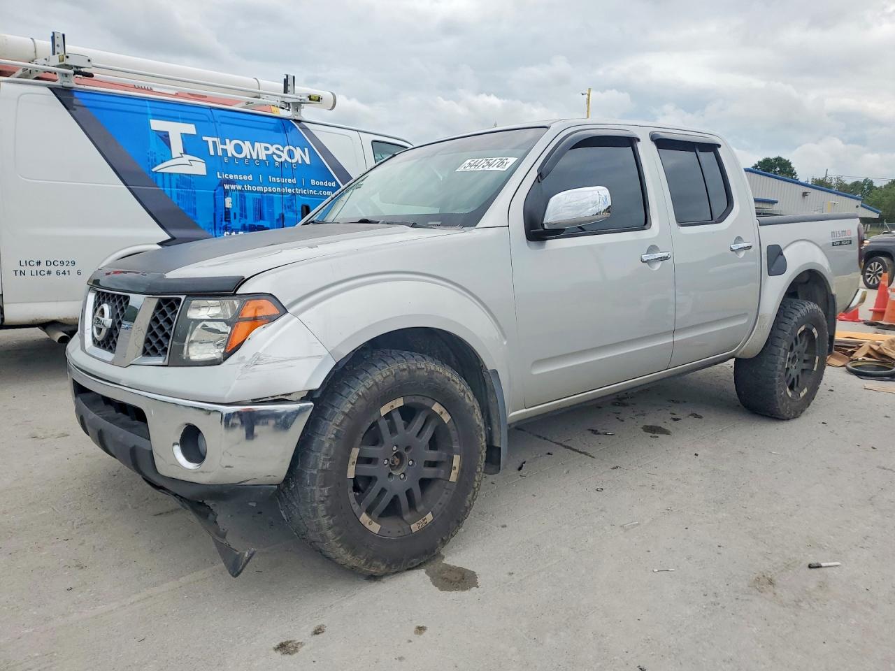 Salvage Nissan Frontier Image