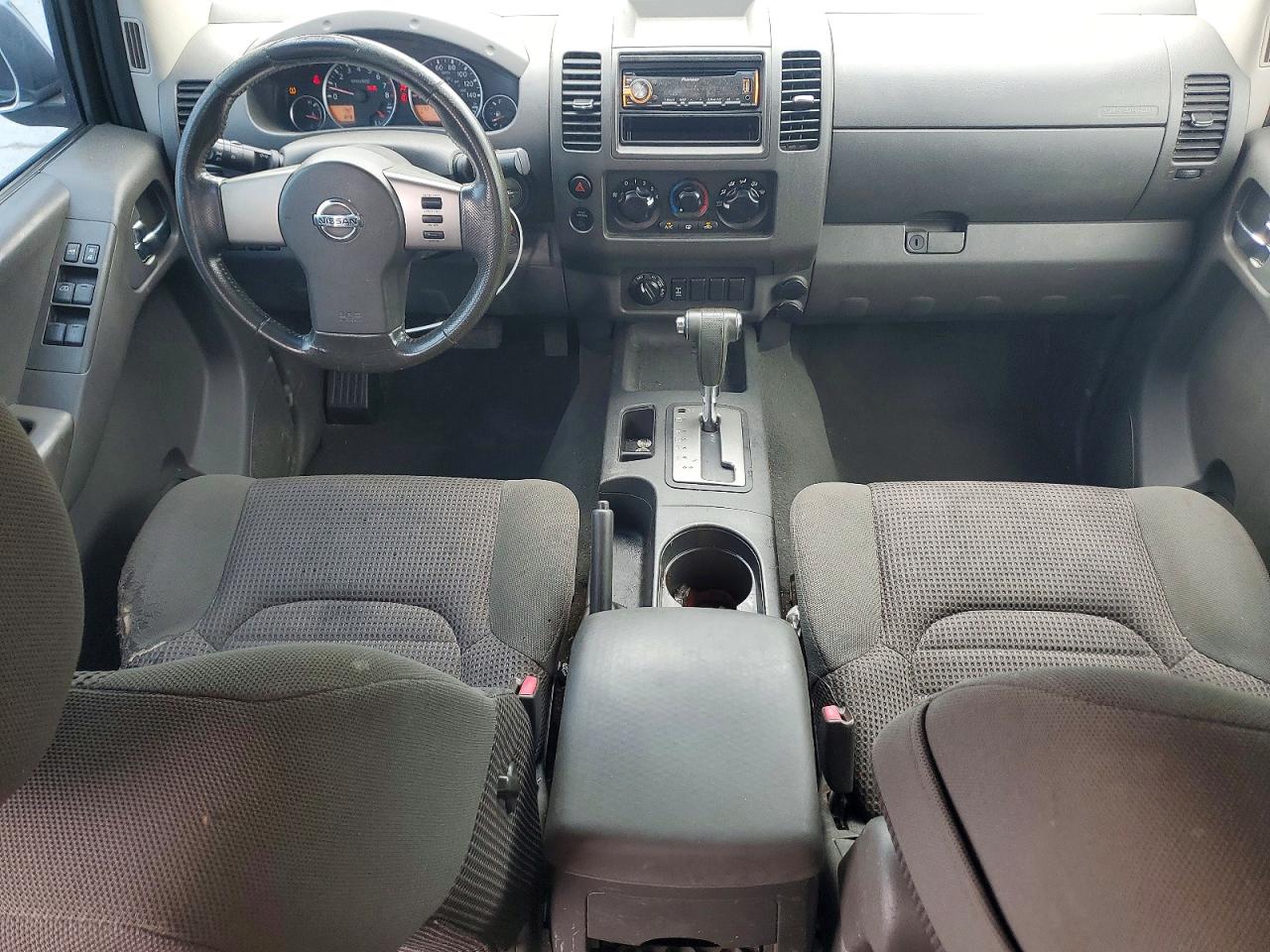 Nissan Frontier Se