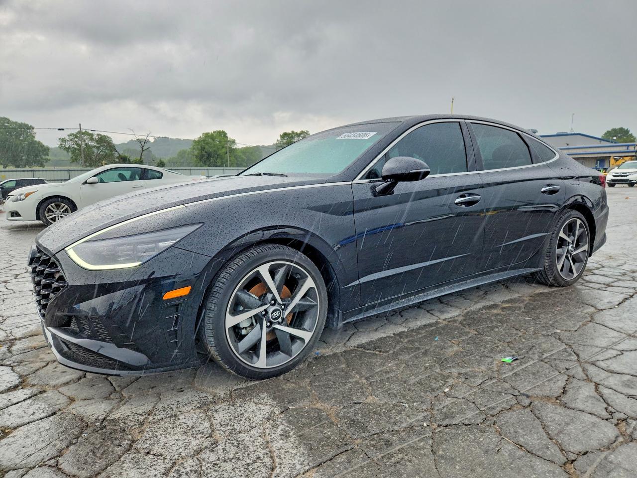 Salvage Hyundai SONATA Image