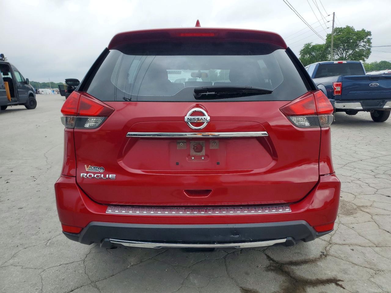 Nissan Rogue S