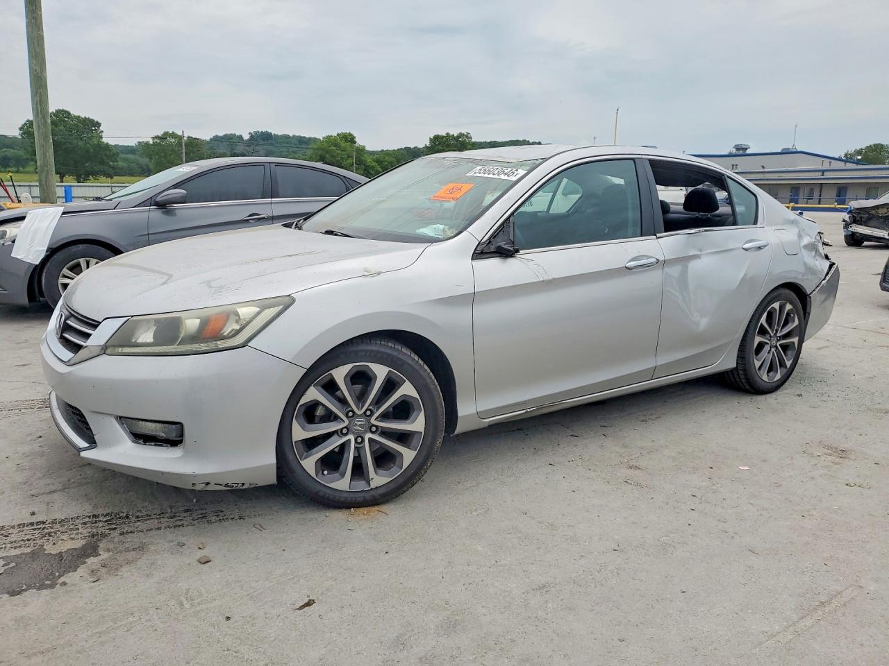 Salvage Honda Accord Image