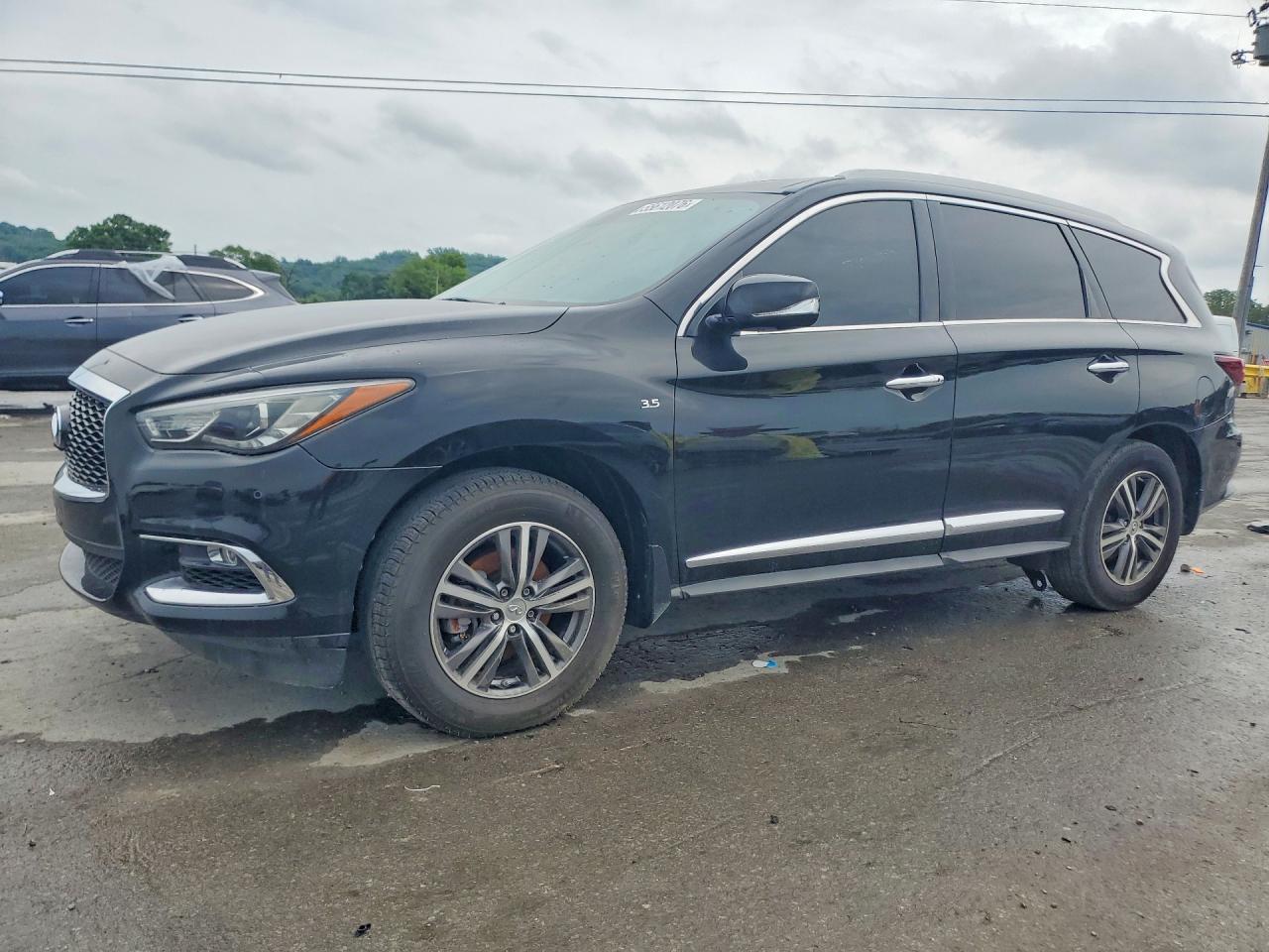 Salvage INFINITI Qx Image