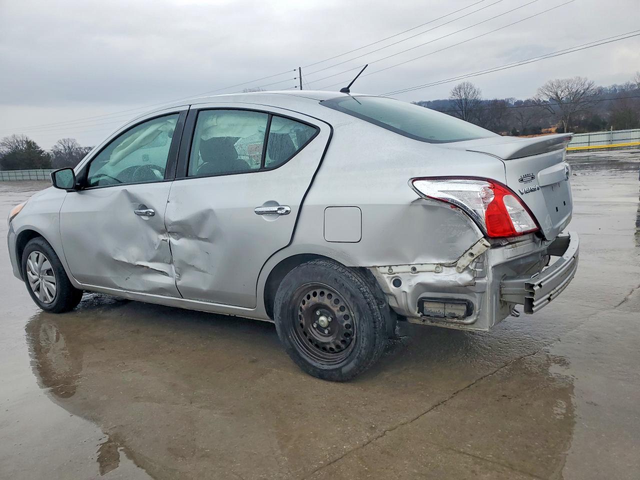 Nissan Versa S