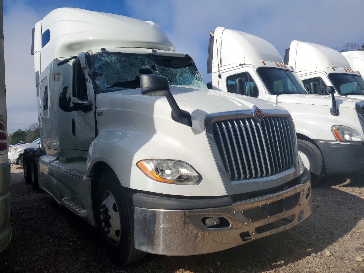 Salvage International Lt625 Image