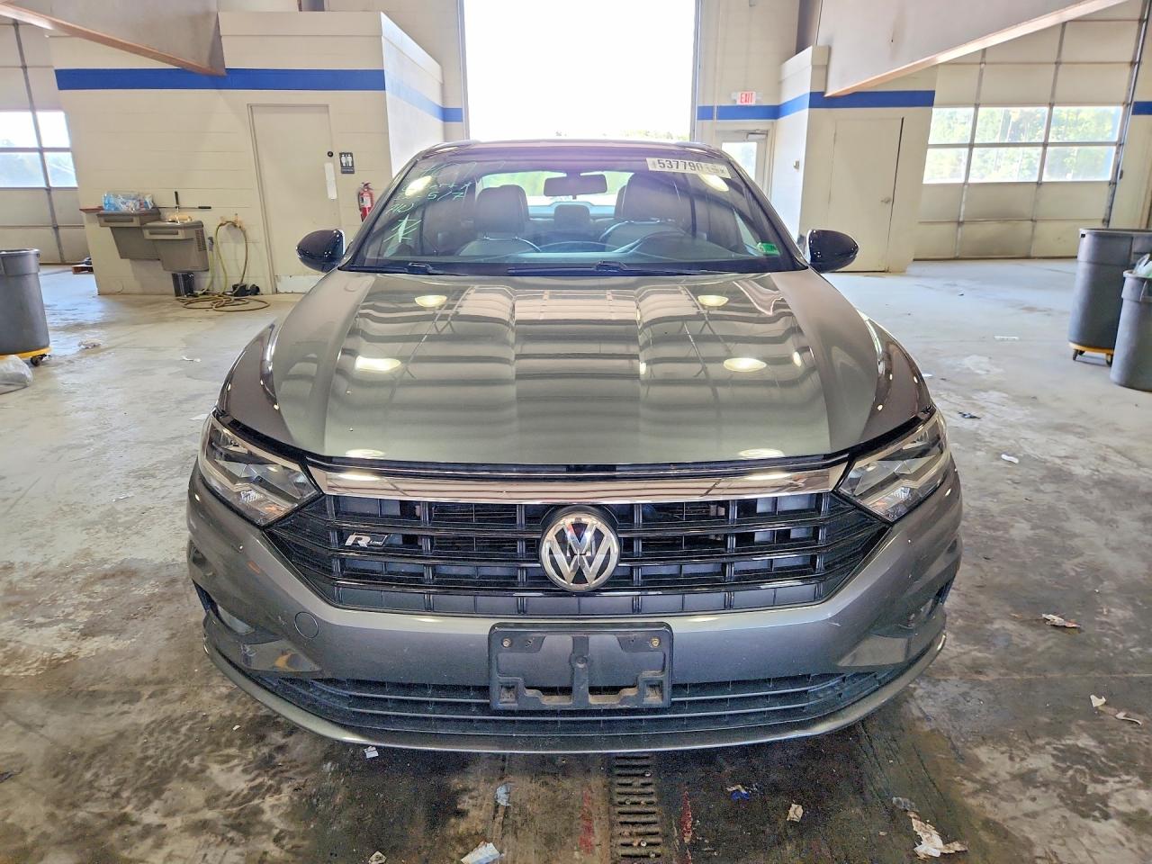 Volkswagen Jetta S