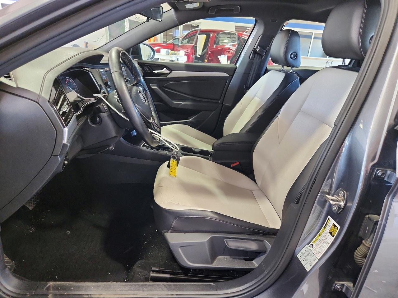 Volkswagen Jetta S