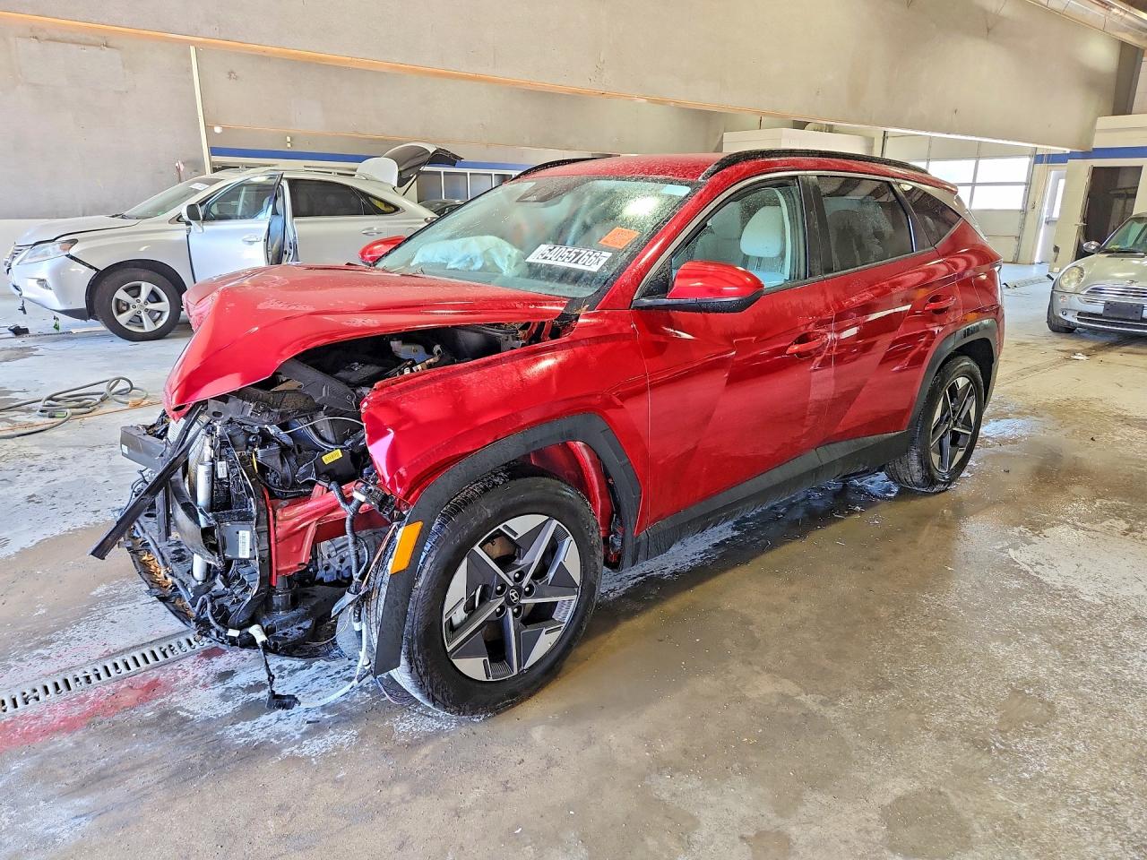 Salvage Hyundai TUCSON Image