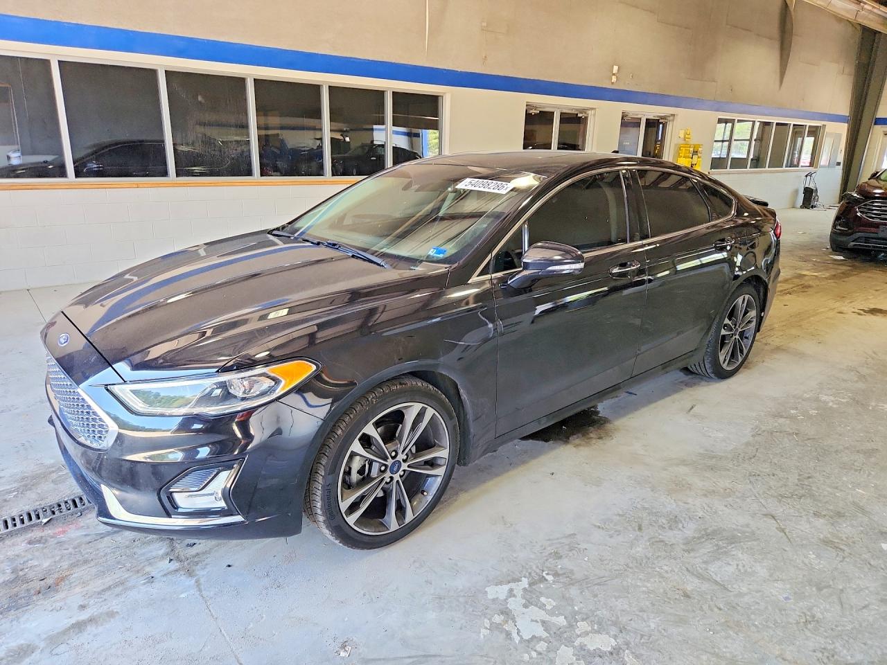 Salvage Ford Fusion Image