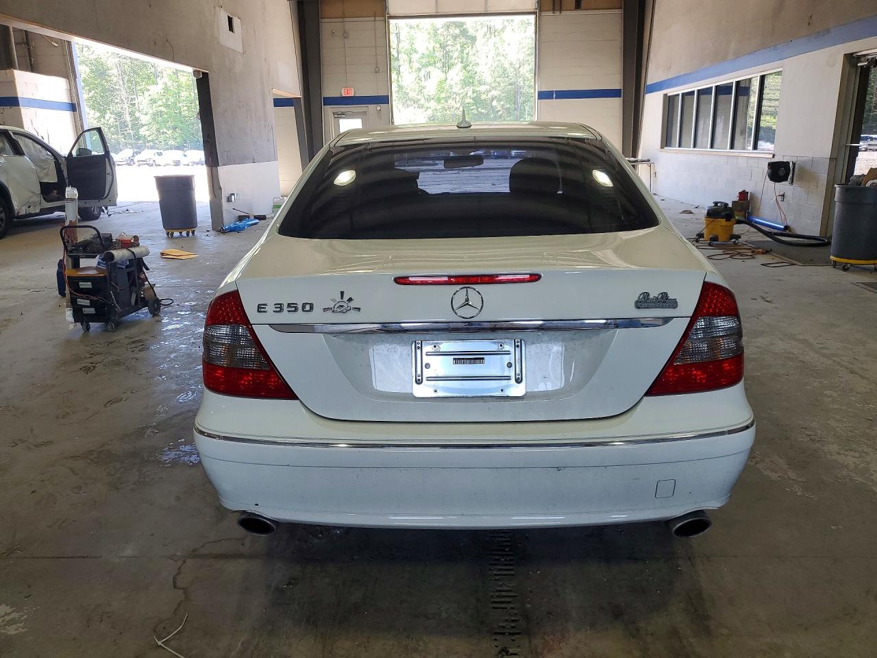 Mercedes-Benz E-Class 350